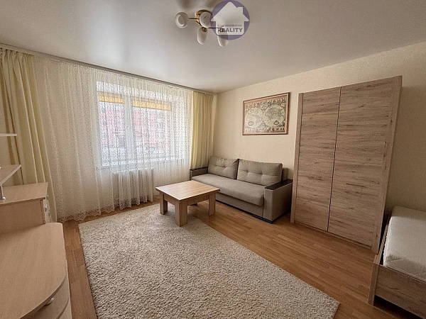 1-к квартира, 42 кв.м.